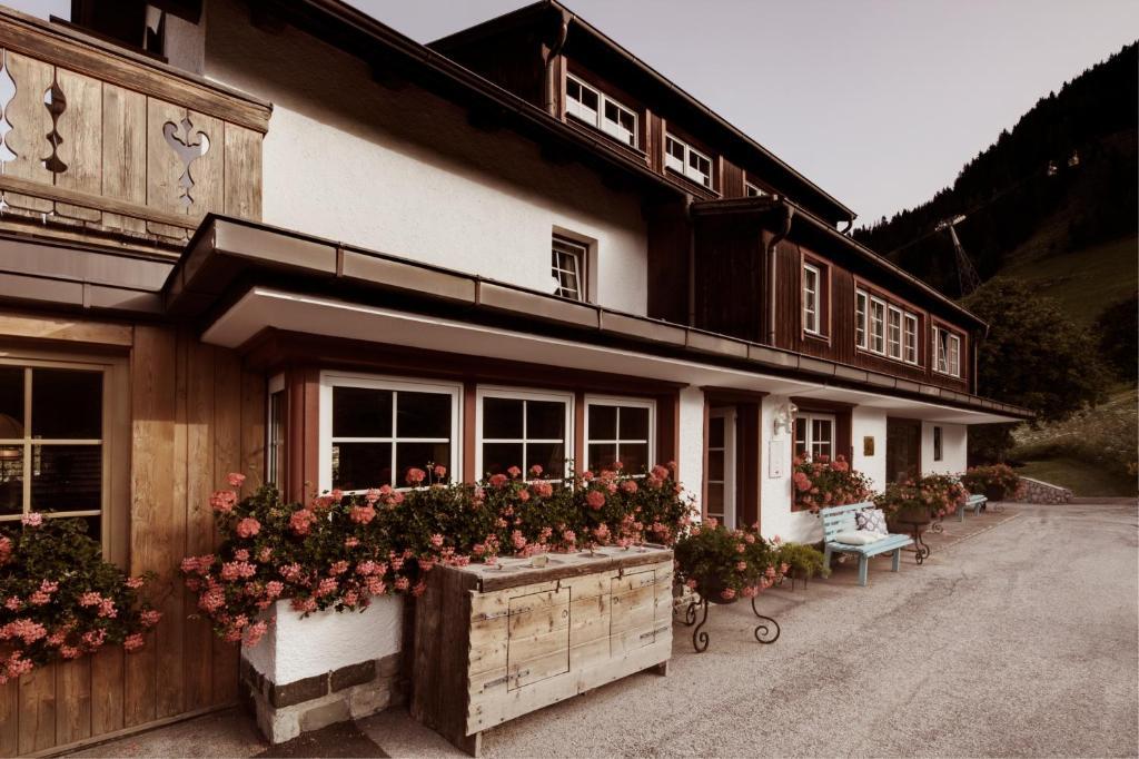 Berghotel Ladinia Corvara In Badia Exterior foto